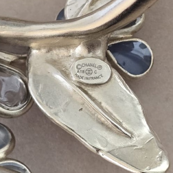 Authentic CHANEL Cuff Paris Greece Collection Gold Jewelery Bracelet CC logo - Picture 9 of 12